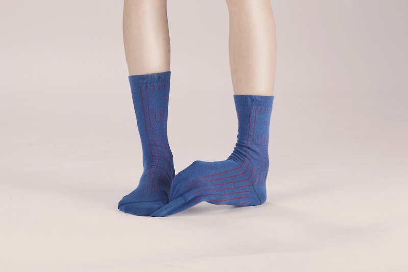 BILATERAL deep sea blue socks - ถุงเท้า - ผ้าฝ้าย/ผ้าลินิน สีน้ำเงิน