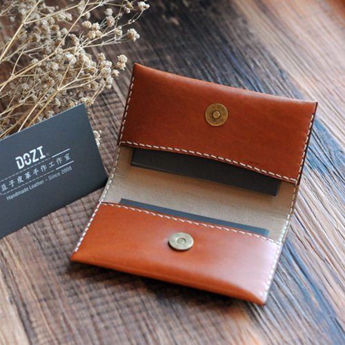 Business card box | Handmade leather goods | Customized gifts | Vegetable tanned leather-double slot business card holder