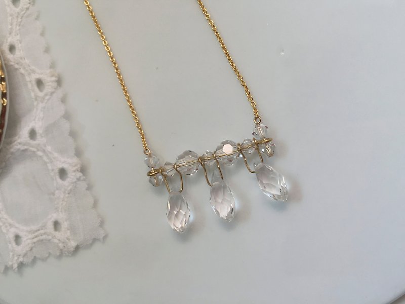 Crystal Light (necklace) - สร้อยคอ - วัสดุอื่นๆ ขาว