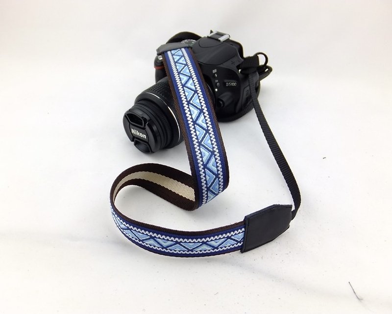 相機背帶 個性客製 可印字 真皮拼接 刺繡花紋  民族風040 - 相機背帶 - 真皮 藍色