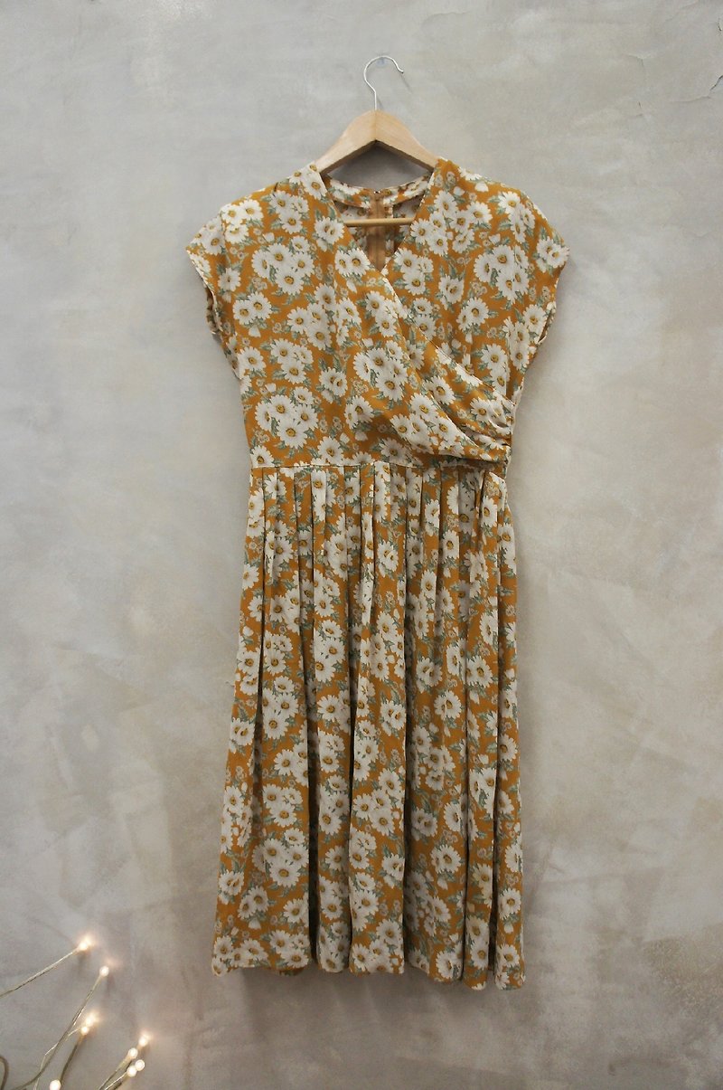 PdB vintage brown ash daisy print chiffon dress - ชุดเดรส - วัสดุอื่นๆ สีทอง