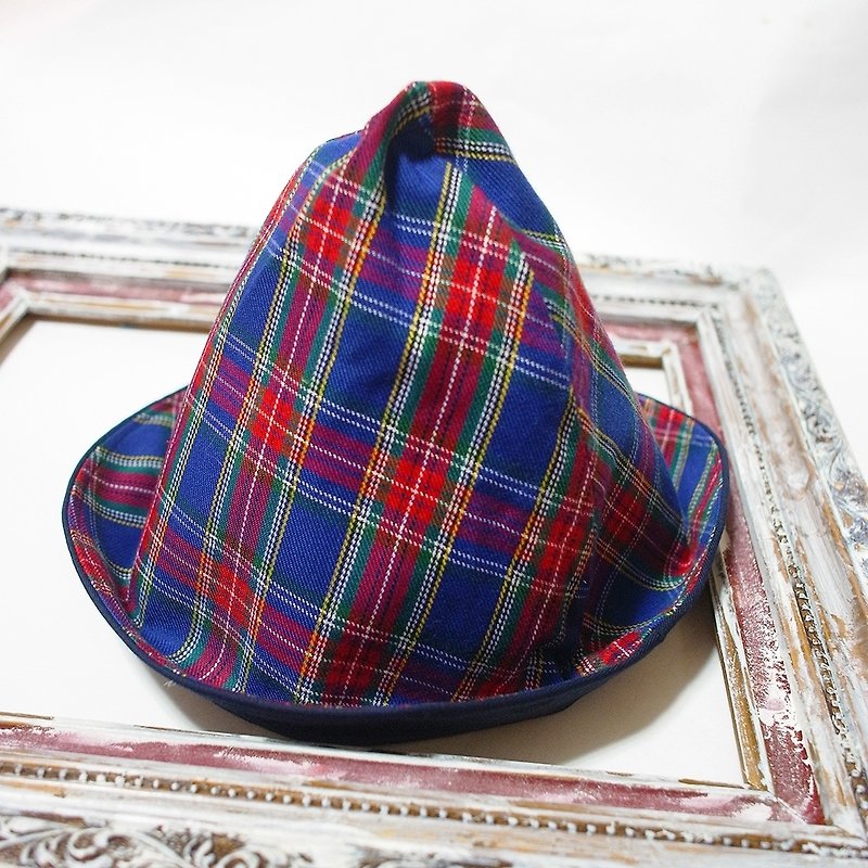 Classic Check Triangle Elf Hat - Hats & Caps - Other Materials Multicolor