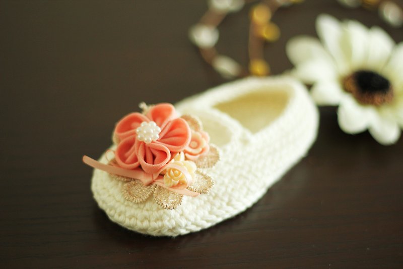 Handmade Hair Accessory and shoes set - Baby Gift Sets - Other Materials White