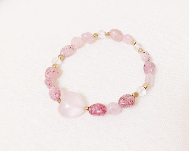 Brass Natural Stone _ 怦 心 心 _ _ strawberry crystal _ is peach - Bracelets - Gemstone Pink