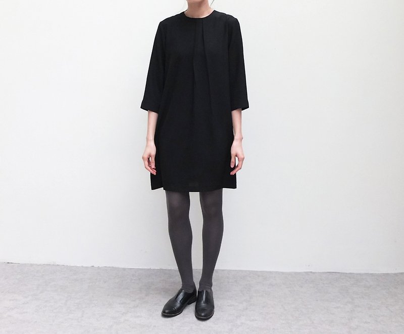 Lucina Dress 黑色領口摺紋洋裝 - 洋裝/連身裙 - 其他材質 