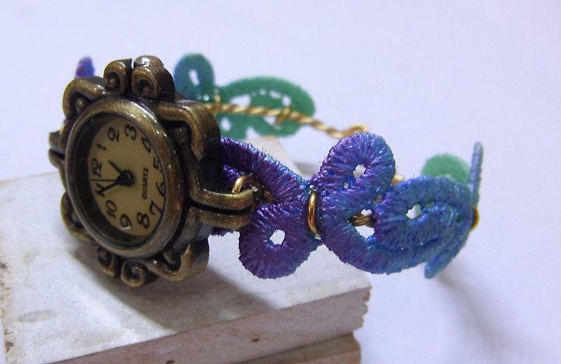 Notes Monnet classic lace handmade limited edition bracelet watch - นาฬิกาผู้หญิง - งานปัก 