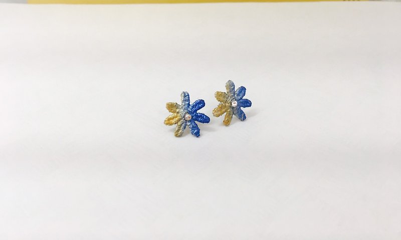 Single jasmine clip earrings - Earrings & Clip-ons - Thread White