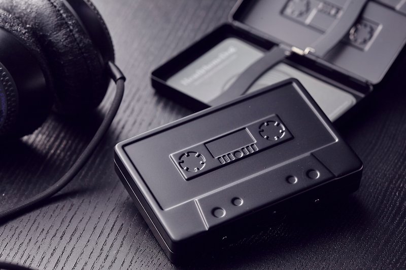 Metal Cassette Card Case / cigarette case (black) - ที่ใส่บัตรคล้องคอ - โลหะ สีดำ