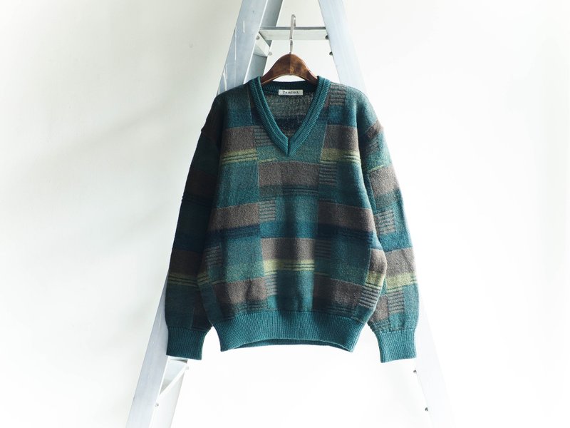 River Mountain - Wilderness dark green color and place half of Oz perspective textured vintage antique woolly coat sweater vintage oversize - สเวตเตอร์ผู้หญิง - ขนแกะ สีเขียว