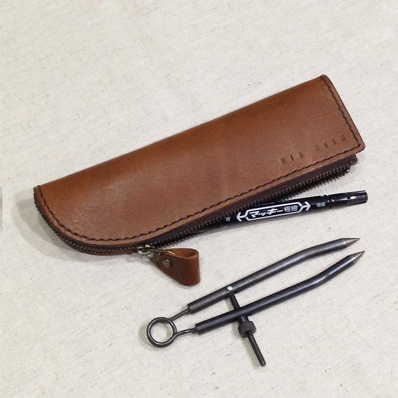 Meniscus Leather Pen Case [L] Autumn Maroon - กล่องดินสอ/ถุงดินสอ - หนังแท้ สีนำ้ตาล