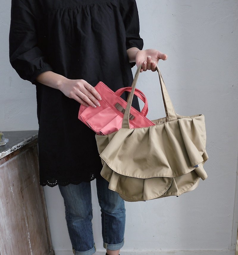 [DUAL STYLE] Japanese contrast skirt tote bag - Handbags & Totes - Other Materials 