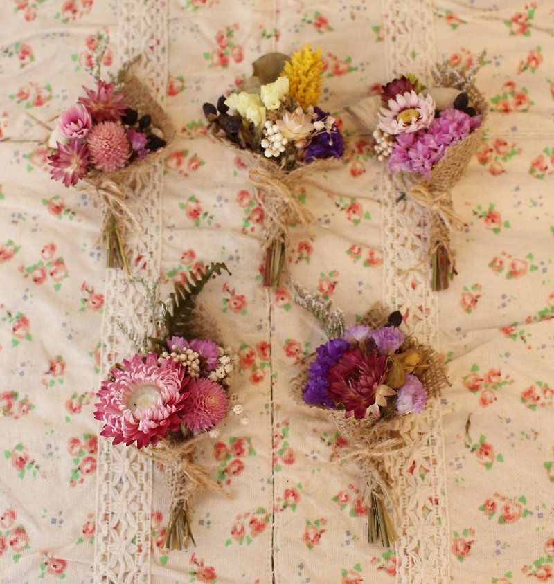 Floverフッラデザインは、乾燥した花束セレモニーウエディングギフトのコサージュの花束シングルドライフラワーのミニ小さな花束を乾燥させ - 観葉植物 - 寄せ植え・花 