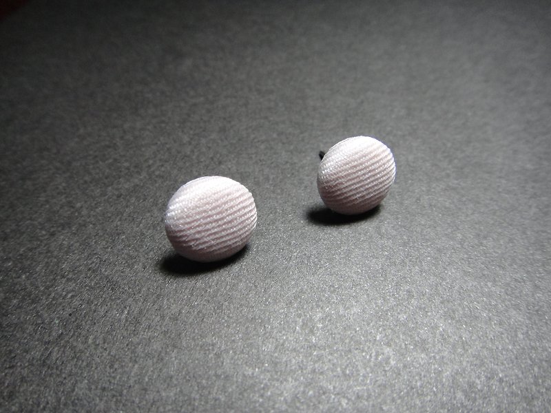 (C) _ elegant pale cloth button earrings C22BT / UZ65 - Earrings & Clip-ons - Polyester Pink