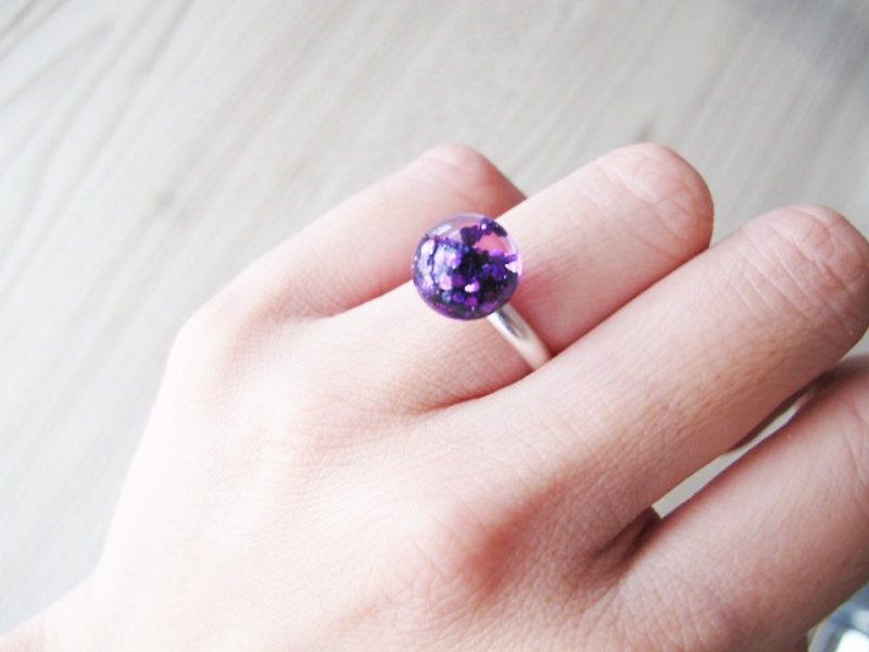 ＊Rosy Garden＊深紫色亮片流動水晶玻璃球戒指