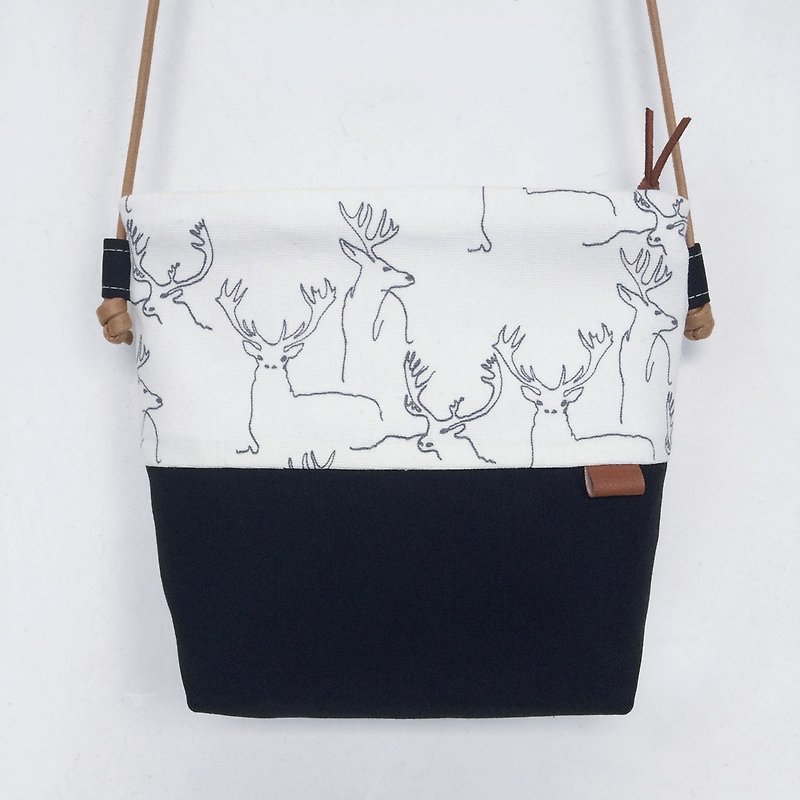 Small oblique backpack - Black and white elk - Messenger Bags & Sling Bags - Cotton & Hemp Black