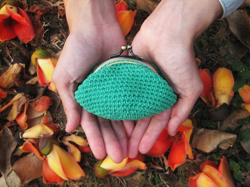 Minibobi手織-青銅巧巧口金包/零錢包-熱情後山綠 - 零錢包/小錢包 - 棉．麻 綠色
