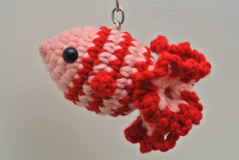 [Knitting] More Than Every Year (Fish) Series-Hongtu Exhibition - Keychains - Other Materials Red