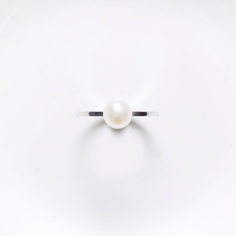 Geometric accessories Pearl silver ring - แหวนทั่วไป - ไข่มุก ขาว