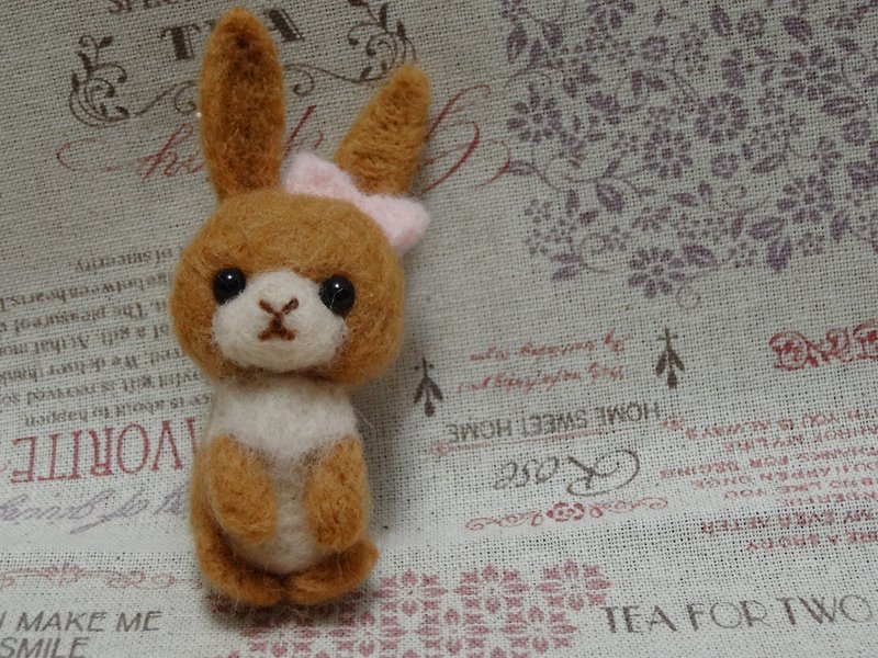 Little hare -Wool felt  (key ring or Decoration) - Keychains - Wool Gold
