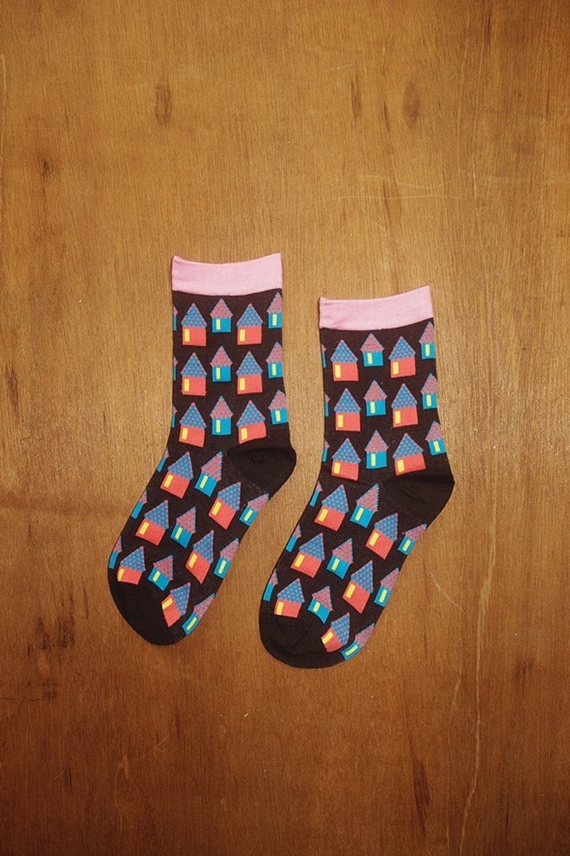 一群小房子襪(咖)!!夏漪眺=knock your socks off !! - 襪子 - 其他材質 咖啡色