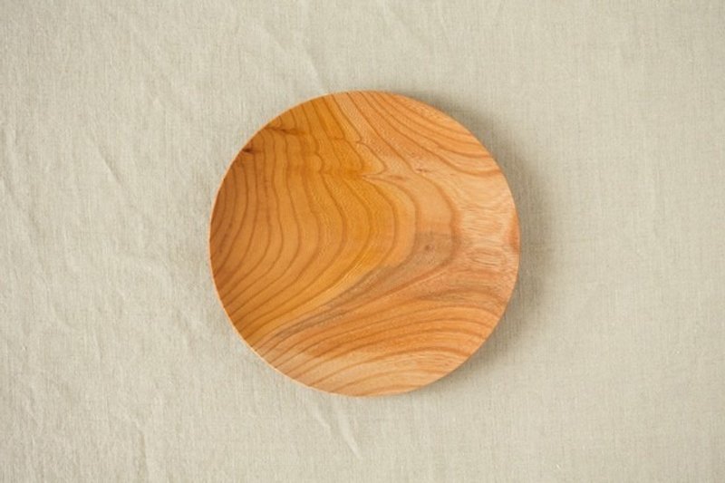 Pint! Japanese beech plate 18cm - Small Plates & Saucers - Wood Brown