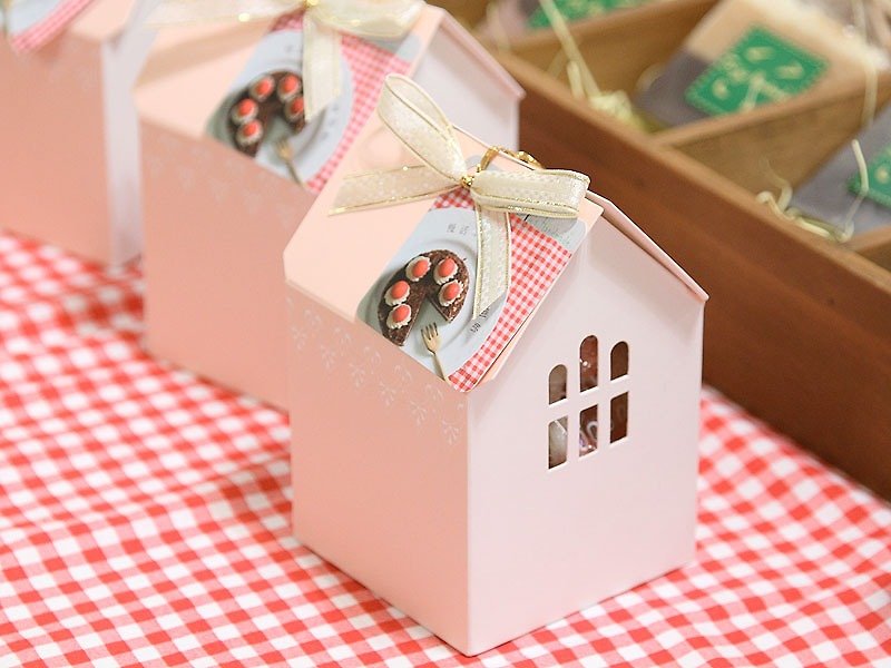 甜蜜小屋點心皂禮盒-3入甜甜圈組 - 沐浴乳/沐浴用品 - 植物．花 粉紅色