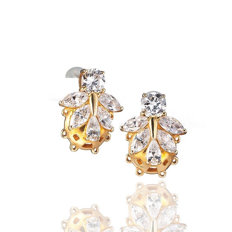 【Nichée h.】Ladybug on Mirror Gallery - Earrings & Clip-ons - Gemstone Gold