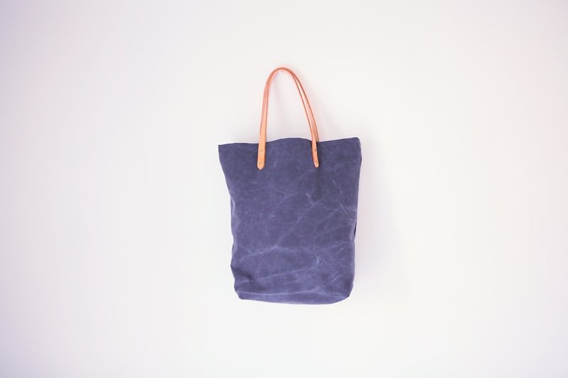 A ROOM MODEL - gray wash cloth shoulder bag - กระเป๋าแมสเซนเจอร์ - วัสดุอื่นๆ สีเทา