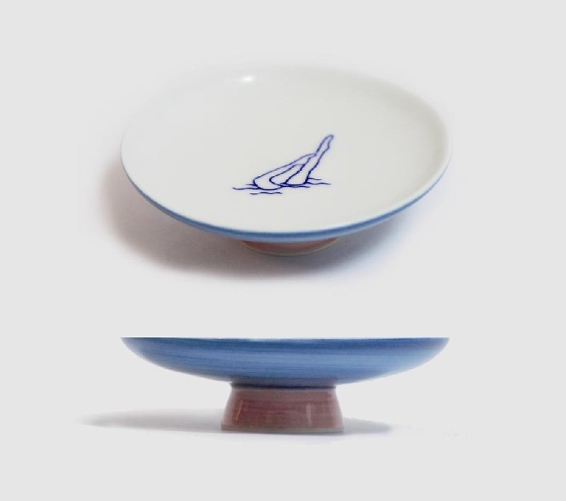 Bathing Yan Xia (Indigo / pale) - Small Plates & Saucers - Porcelain White