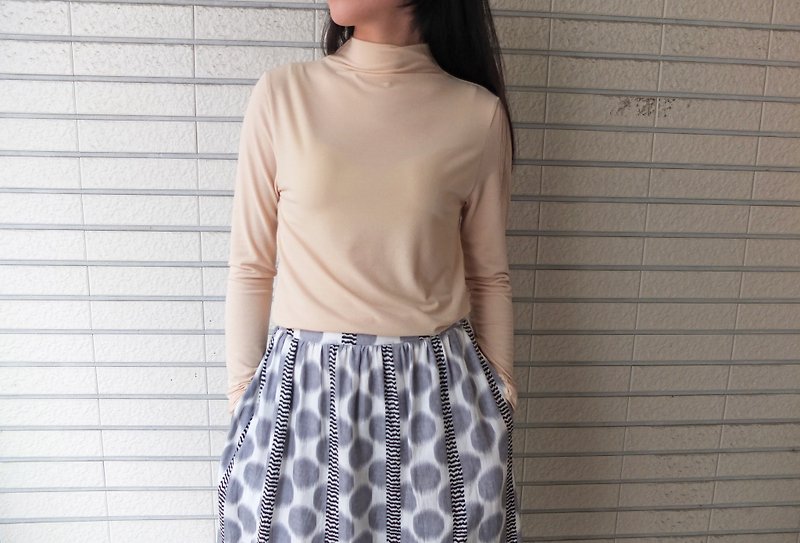Gray and black dot line skirt (left piece of fabric) - กระโปรง - ผ้าฝ้าย/ผ้าลินิน 