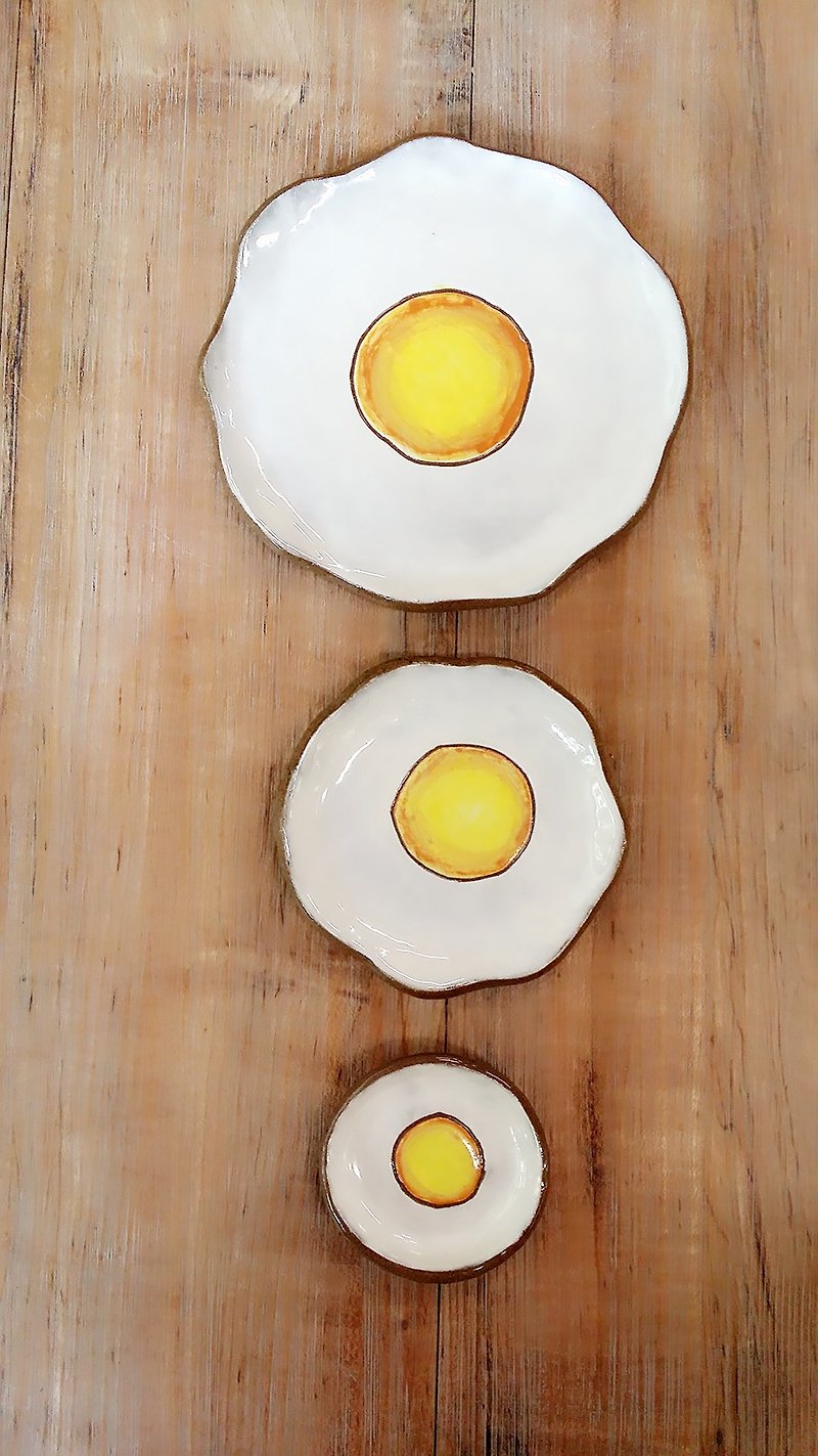 Big poached egg - flat plate - Pottery & Ceramics - Other Materials 