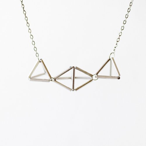 oopsy - multi triangular pyramid 多重几何三角锥项鍊 深银