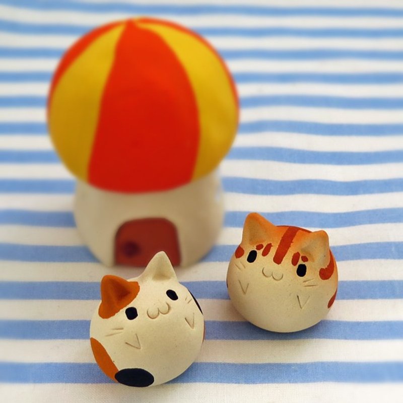 Cat figurines of Ceramics "The small cat balls" Animal sculpture type 2　ネコ置物 NEW! - 擺飾/家飾品 - 其他材質 黃色