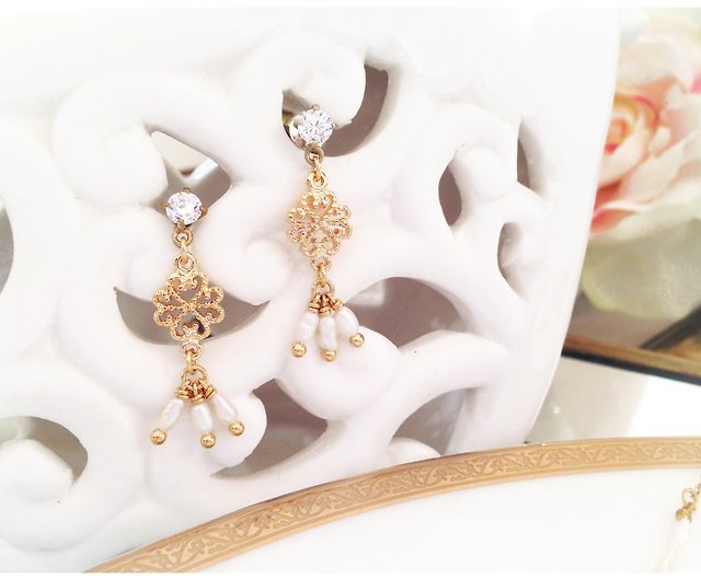 石 +古典的なゴールドの花‧真珠‧ジルコン‧金メッキのイヤリング+