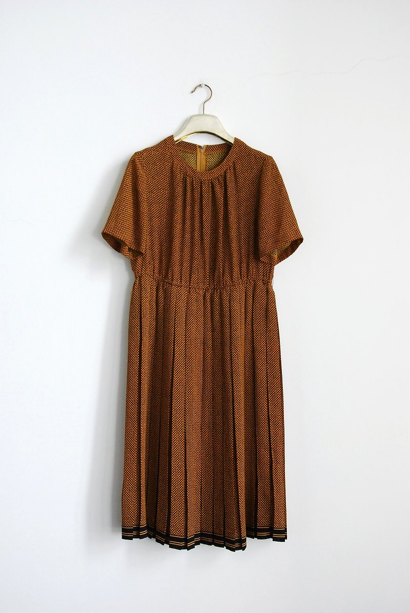 Vintage short-sleeved dress - One Piece Dresses - Other Materials 