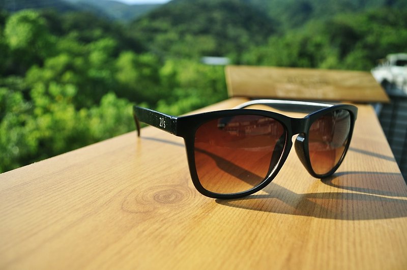 Sunglasses│Matt Black Frame│Brown Lens│ UV400 protection│2is Mo - กรอบแว่นตา - พลาสติก สีดำ