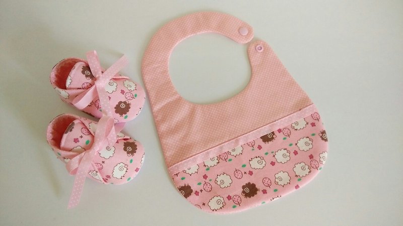 Foundation Bleater births gift baby shoes + Bibs - Baby Shoes - Other Materials Pink