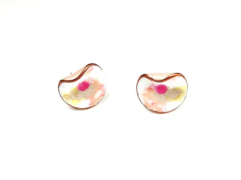 HinduLotus I Spring Lotus Enamel Earrings (Pink) (Pin Type/Clip Type) - ต่างหู - โลหะ สึชมพู