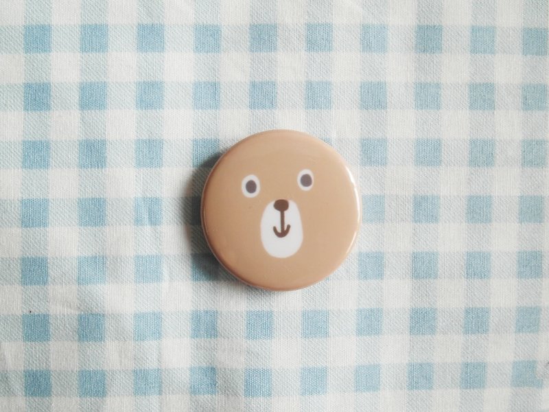 Xiu Xiu Bear / Bear Head / Small badge - เข็มกลัด - พลาสติก สีนำ้ตาล