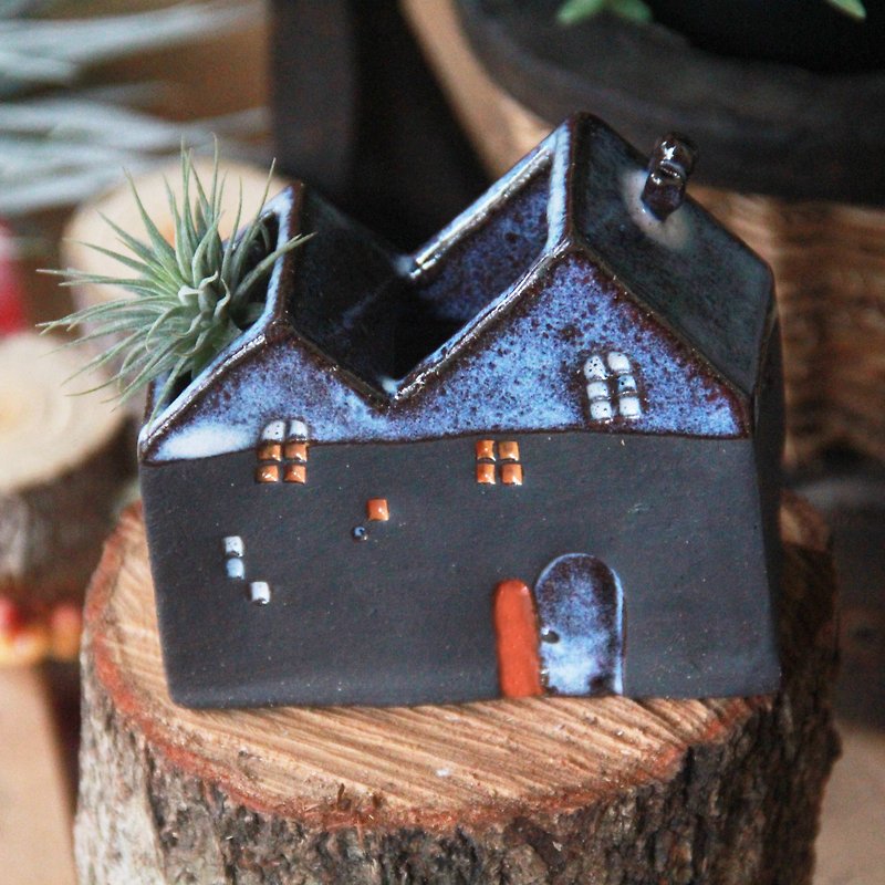 The starring house (L)【The series of " Starring night "】 - Pottery & Ceramics - Pottery Black