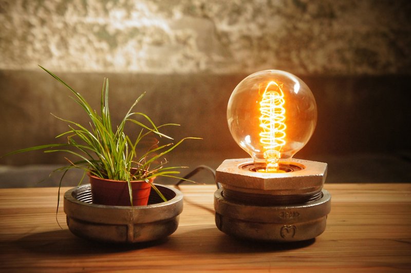Edison industrial industrial style LOFT design touch-touch lamp Hamburg style - โคมไฟ - โลหะ สีเทา