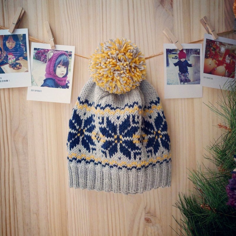 Snow or hand-knit caps gray / adult sizes - หมวก - วัสดุอื่นๆ สีเทา