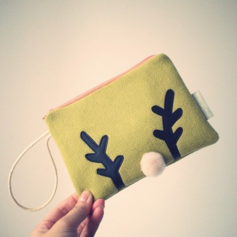 hairmo. Elk big nose Clutch / slim camera bag - Green (Mobile can be installed) - Coin Purses - Other Materials Green