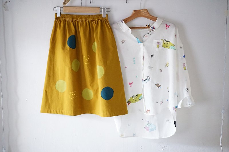 Planet Earth, Round Doll Mustard Hand Print Pocket Skirt - Skirts - Cotton & Hemp Gold