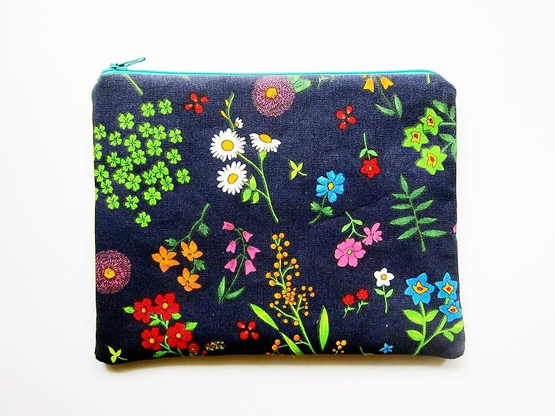 Large zipper bag/ pencil case/ cosmetic bag dark blue wild flowers - Toiletry Bags & Pouches - Other Materials Blue