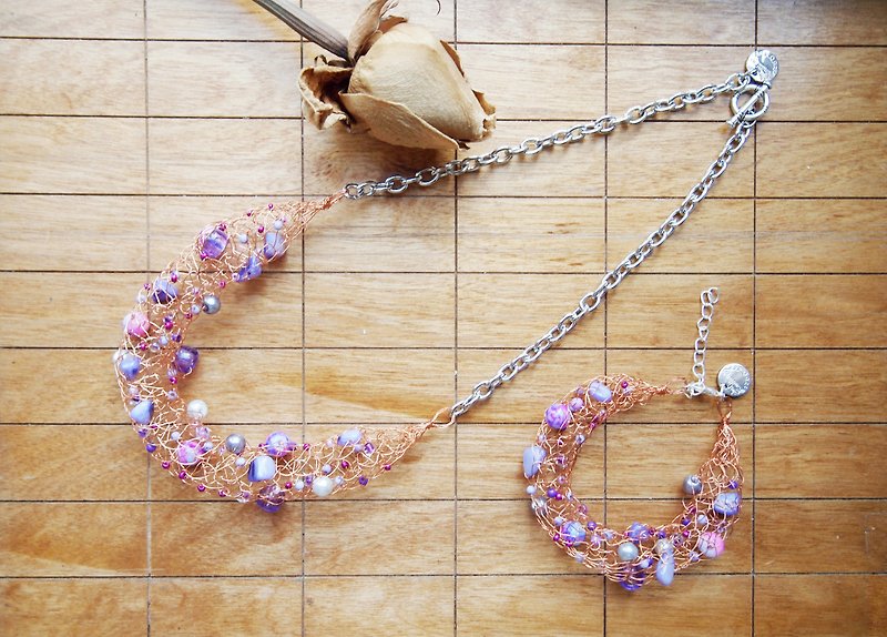 Customized and elegant hand-knitted rose gold copper wire, purple bead necklace and bracelet set - Necklaces - Other Materials Purple