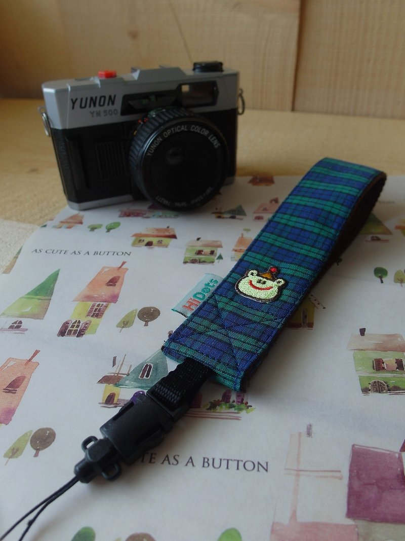 HiDots hand in hand camera / Polaroid wrist strap (green plaid*frog) - ที่ใส่บัตรคล้องคอ - วัสดุอื่นๆ สีเขียว