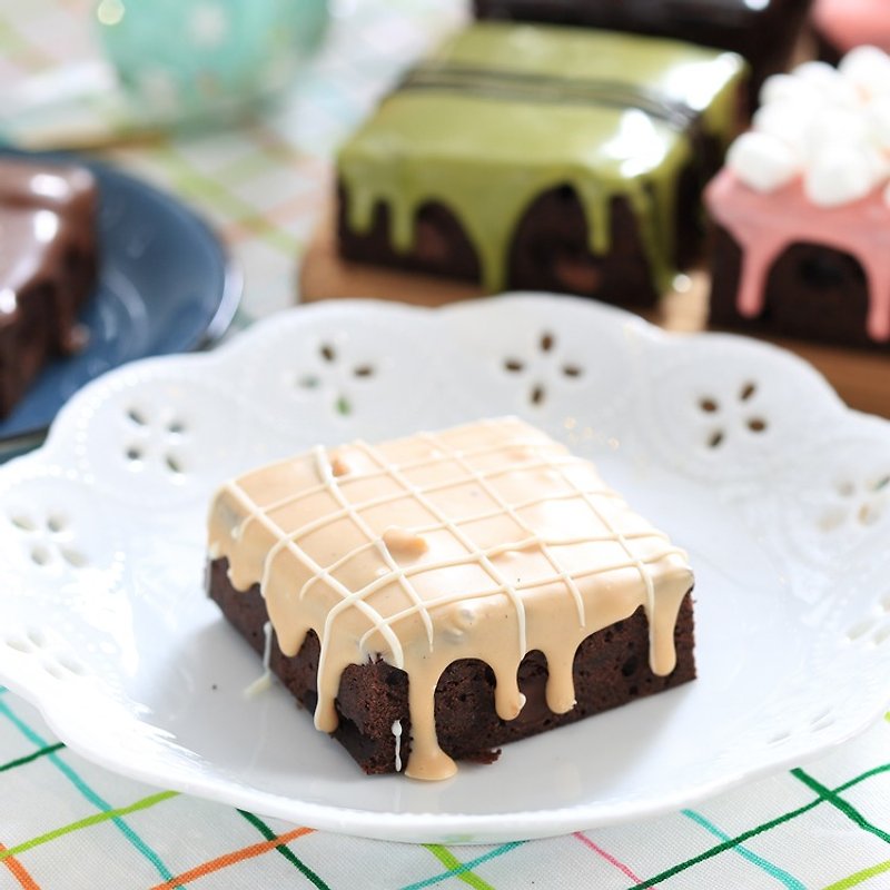 [Mr. Brown Bear Chocolate Brownie] 6 pieces of peanut milk Brownie - เค้กและของหวาน - อาหารสด สีทอง