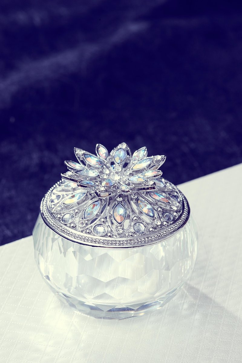 其他金屬 擺飾/家飾品 白色 - Neve Jewelry 維納斯水晶珠寶盒(白/銀)