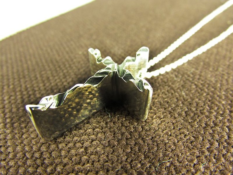cross b necklace | mittag jewelry - สร้อยคอ - เงิน สีเงิน